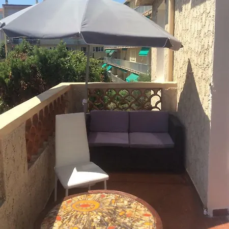 Super Apartemnt Vue Mer Cap D'antibes Appartement